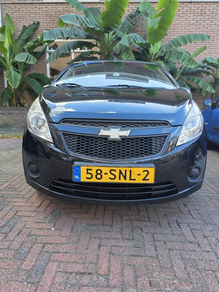Chevrolet Spark 1.0 Bifuel 2011 Zwart, Auto's, Euro 5, 15 km/l, 37 €/maand, 4 cilinders