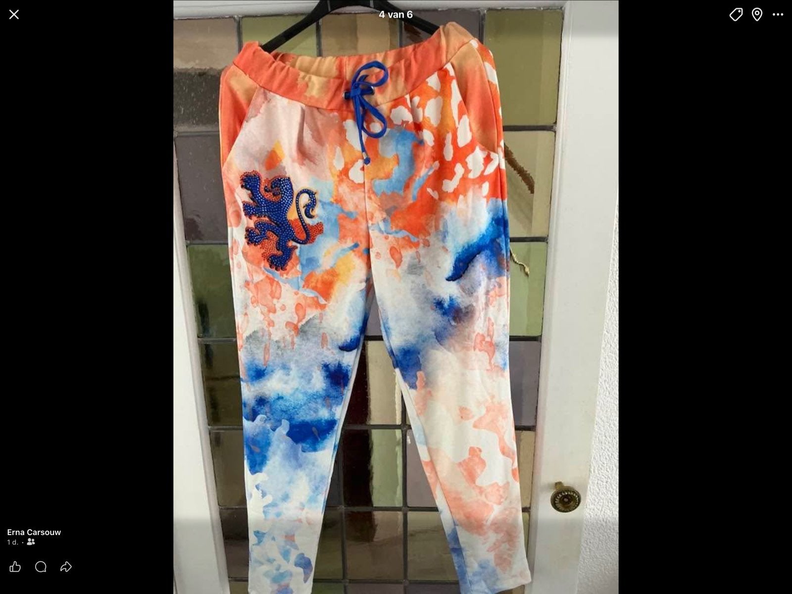 Oranje Leeuw Outfit - Broek en Hoodie, Kleding | Dames, Broeken en Pantalons, Maat 38/40 (M), Oranje, Ophalen of Verzenden, Zo goed als nieuw