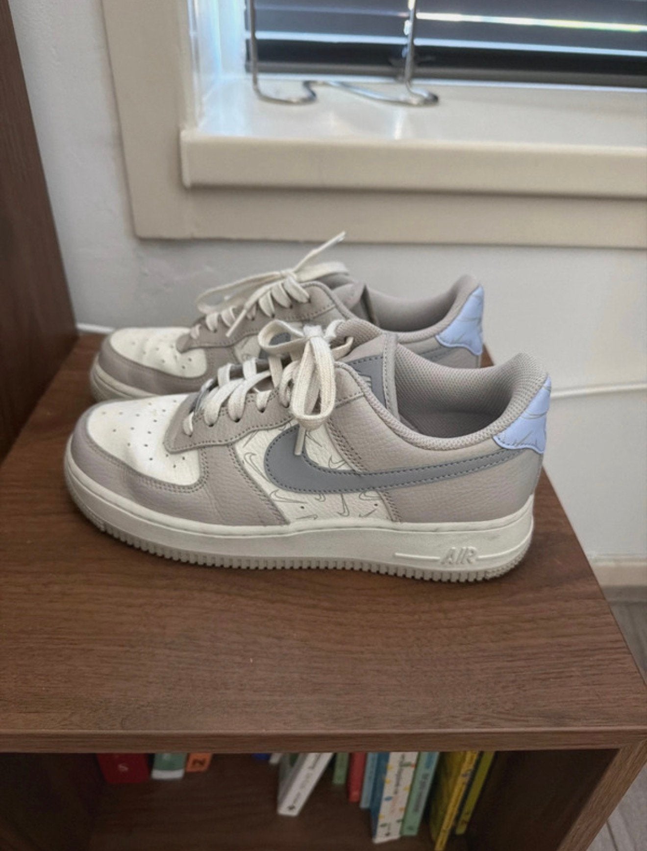 Nike Air Force 1, Ophalen of Verzenden, Zo goed als nieuw, Wit, Sneakers of Gympen
