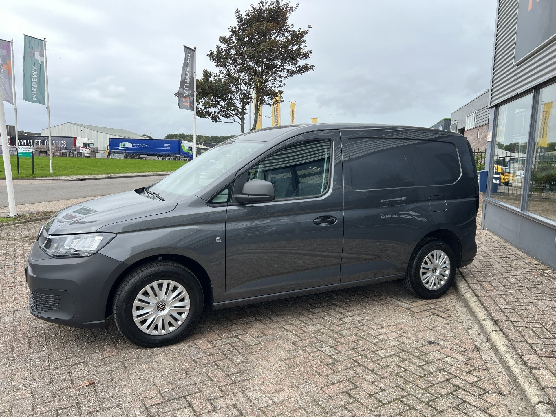 Volkswagen Caddy Cargo 2.0 TDI Comfort /Nieuwstaat, Voorwielaandrijving, Dealer onderhouden, Stof, Gebruikt