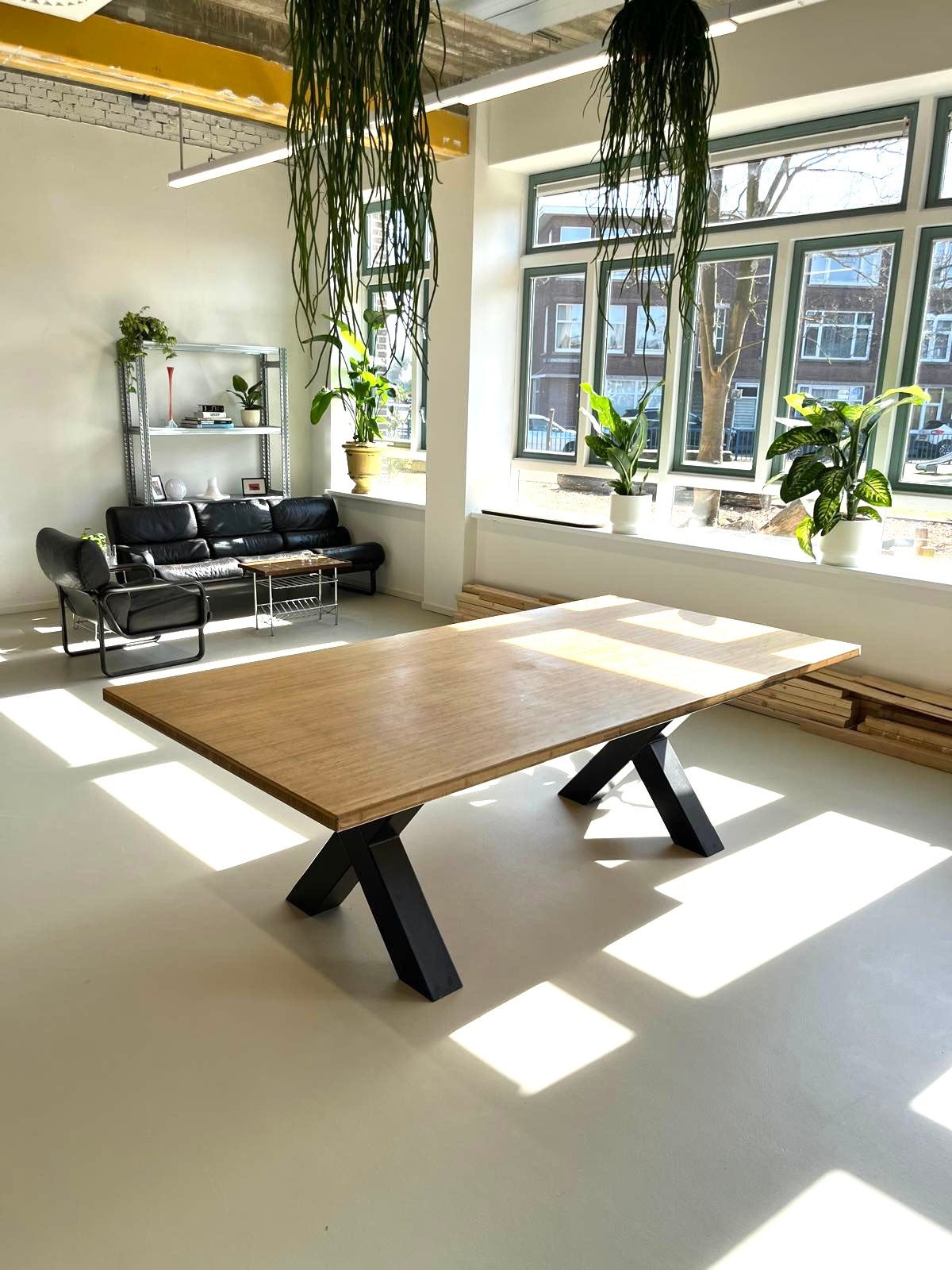 Prachtige grote bamboe tafel, Huis en Inrichting, Tafels | Eettafels, 100 tot 150 cm, 200 cm of meer, Zo goed als nieuw, Vijf personen of meer