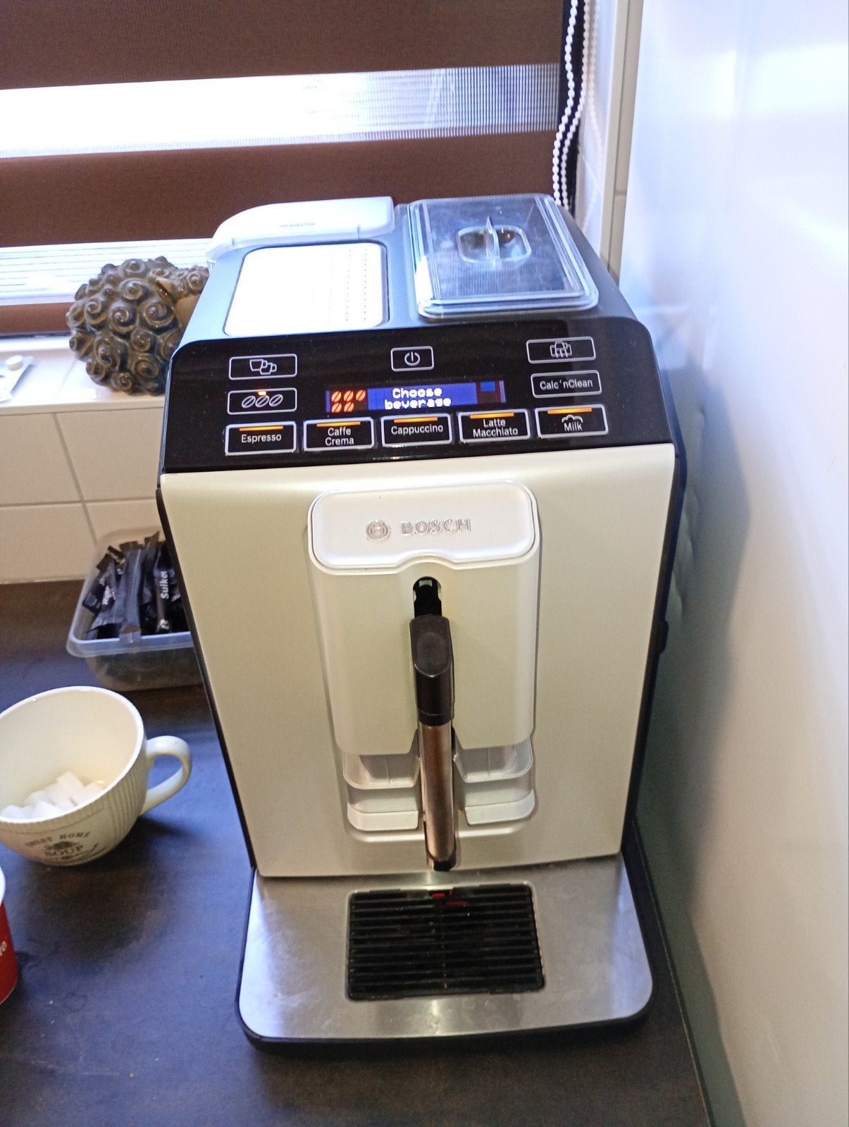 Bosch Volautomatische Koffiemachine - Zo goed als nieuw, Witgoed en Apparatuur, Koffiezetapparaten, Ophalen