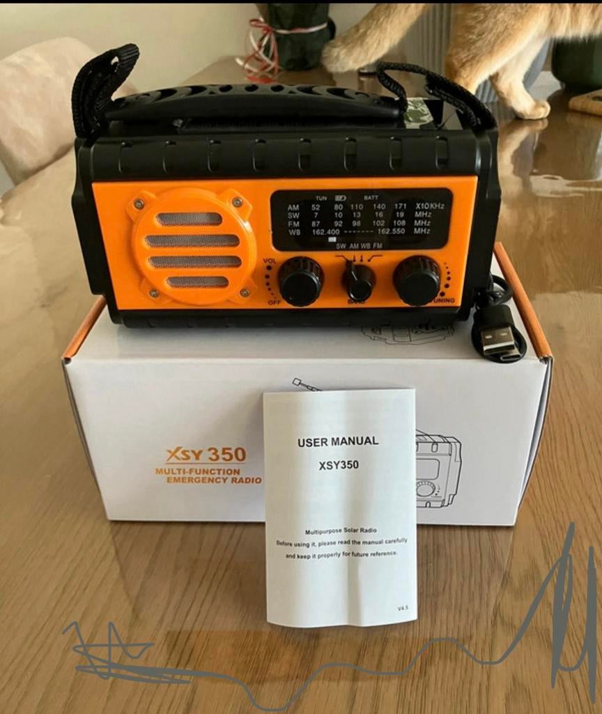 Noodradio + gratis armband! 20.000mAh Waterdicht zonnepanel, Verzenden, Zo goed als nieuw