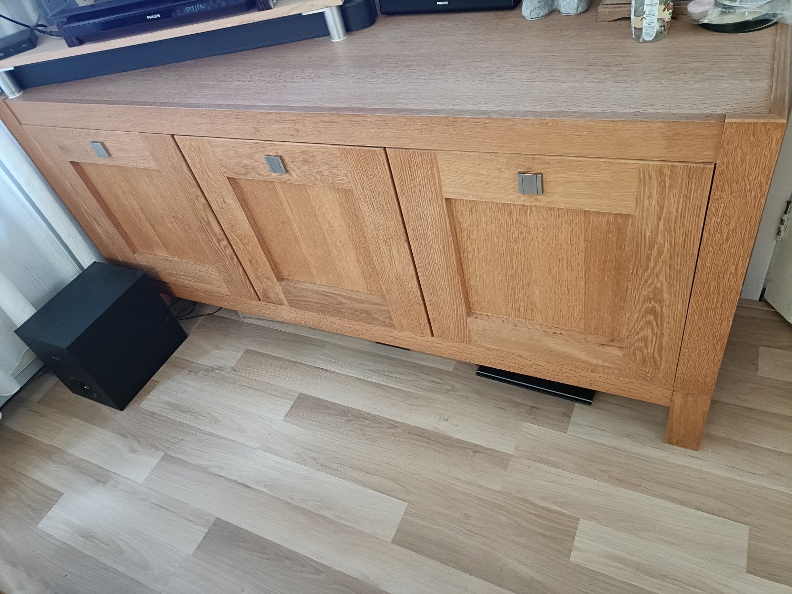 Gezocht Dressoir 4 deuren, Huis en Inrichting, Kasten | Dressoirs, Ophalen, Alleen in dezelfde kleur en model, Eikenhout, 200 cm of meer