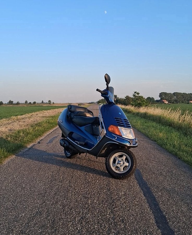 Piaggio hexagon, Fietsen en Brommers, Scooters | Piaggio, Zo goed als nieuw, Overige modellen, Benzine, Ophalen