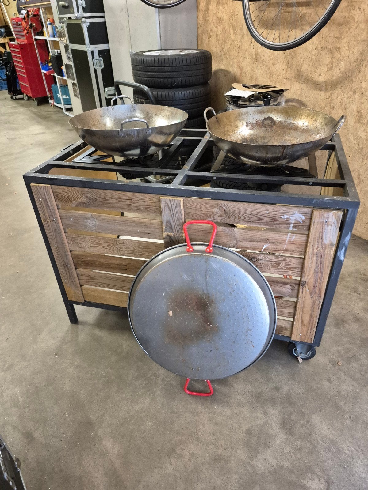 Zelfbouw Woktafel met 2 wokbranders., Ophalen, Gebruikt