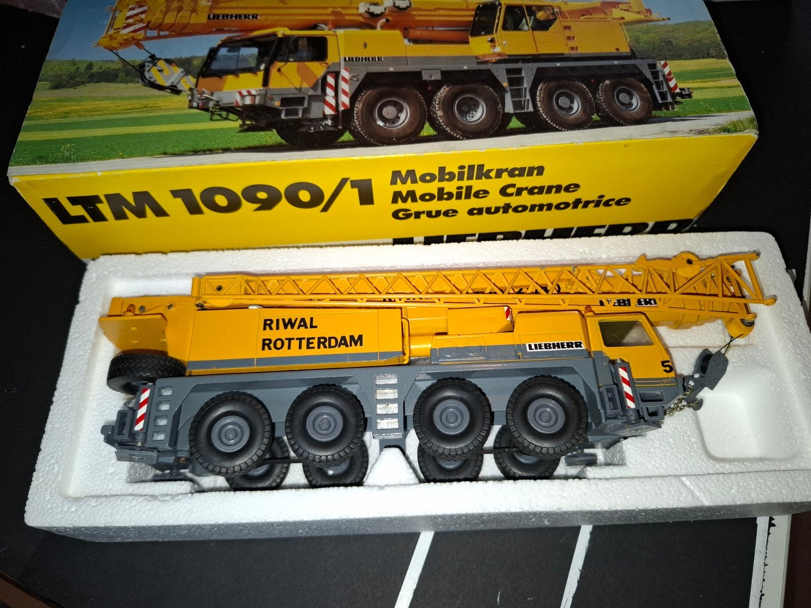 liebherr ltm 1090/1, Hobby en Vrije tijd, Ophalen of Verzenden, Nieuw, Hijskraan, Tractor of Landbouw, Conrad