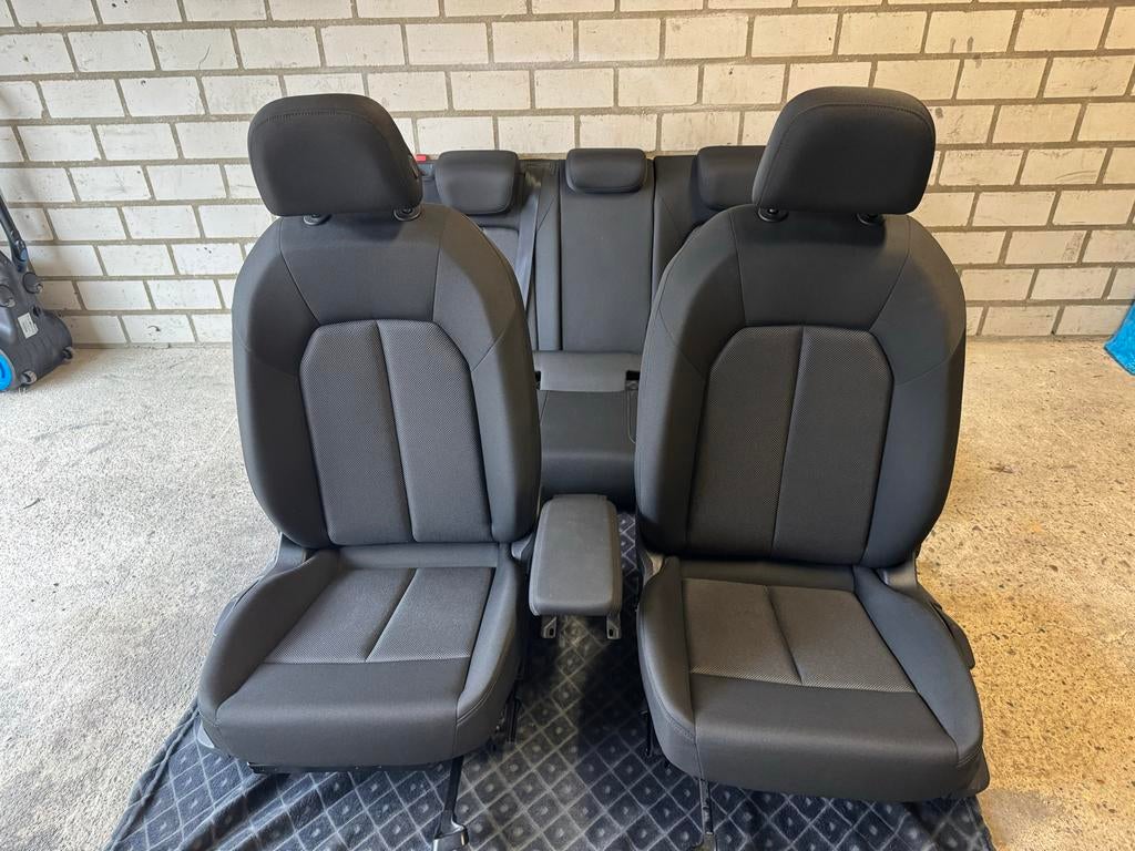 Audi A3 8Y Bekleding set / stoelen, Auto-onderdelen, Interieur en Bekleding, Ophalen, Gebruikt, Audi