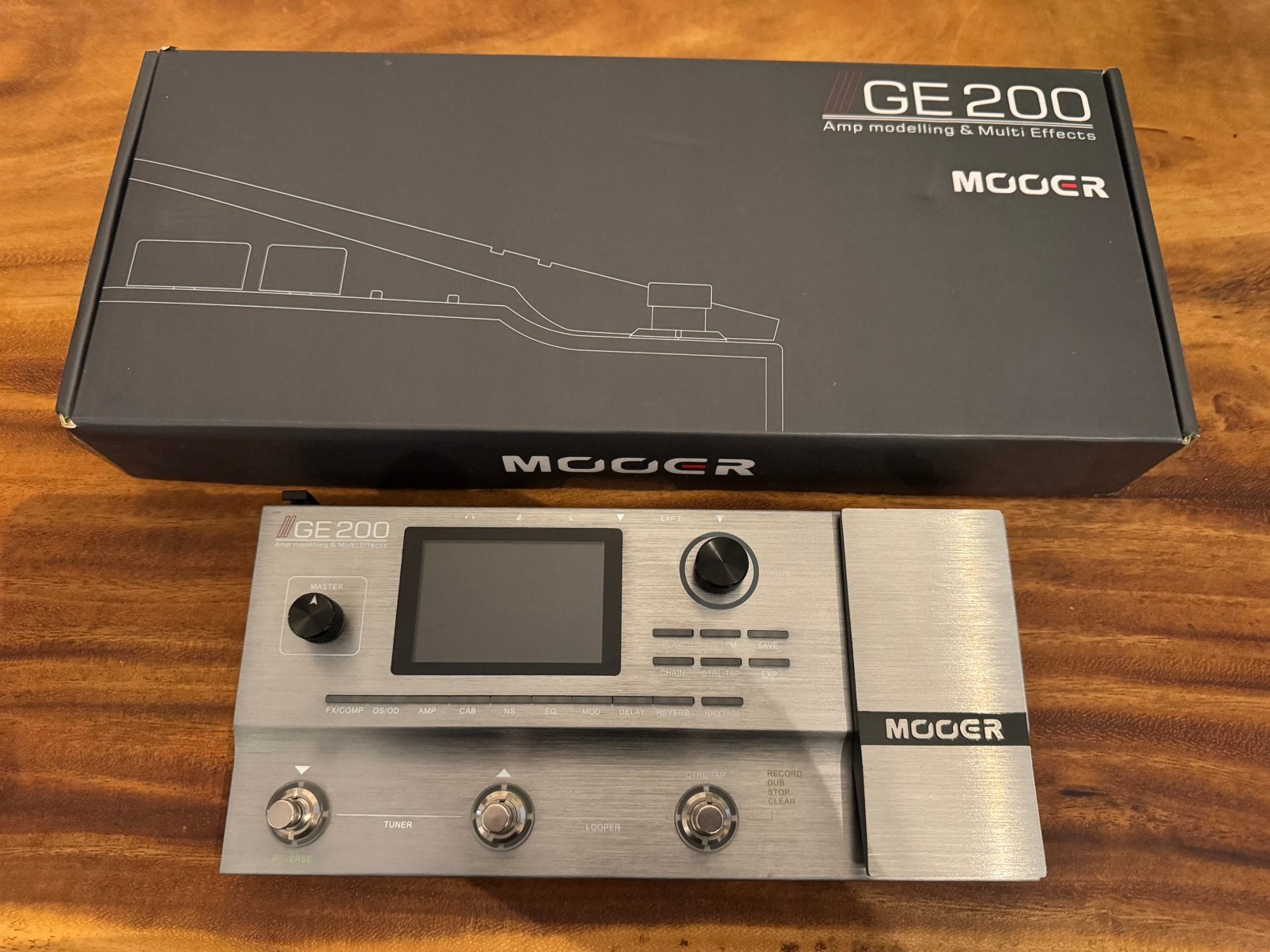 Mooer GE200 Multi Effects Gitaar Processor, Nieuwstaat!, Muziek en Instrumenten, Effecten, Zo goed als nieuw, Ophalen