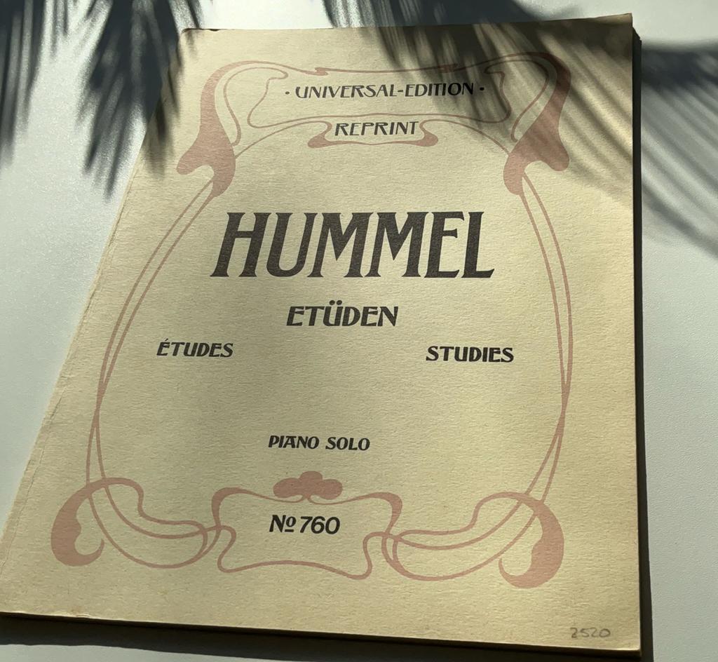 Pianoboek Hummel etuden no 760, Muziek en Instrumenten, Ophalen of Verzenden, Zo goed als nieuw, Les of Cursus, Klassiek