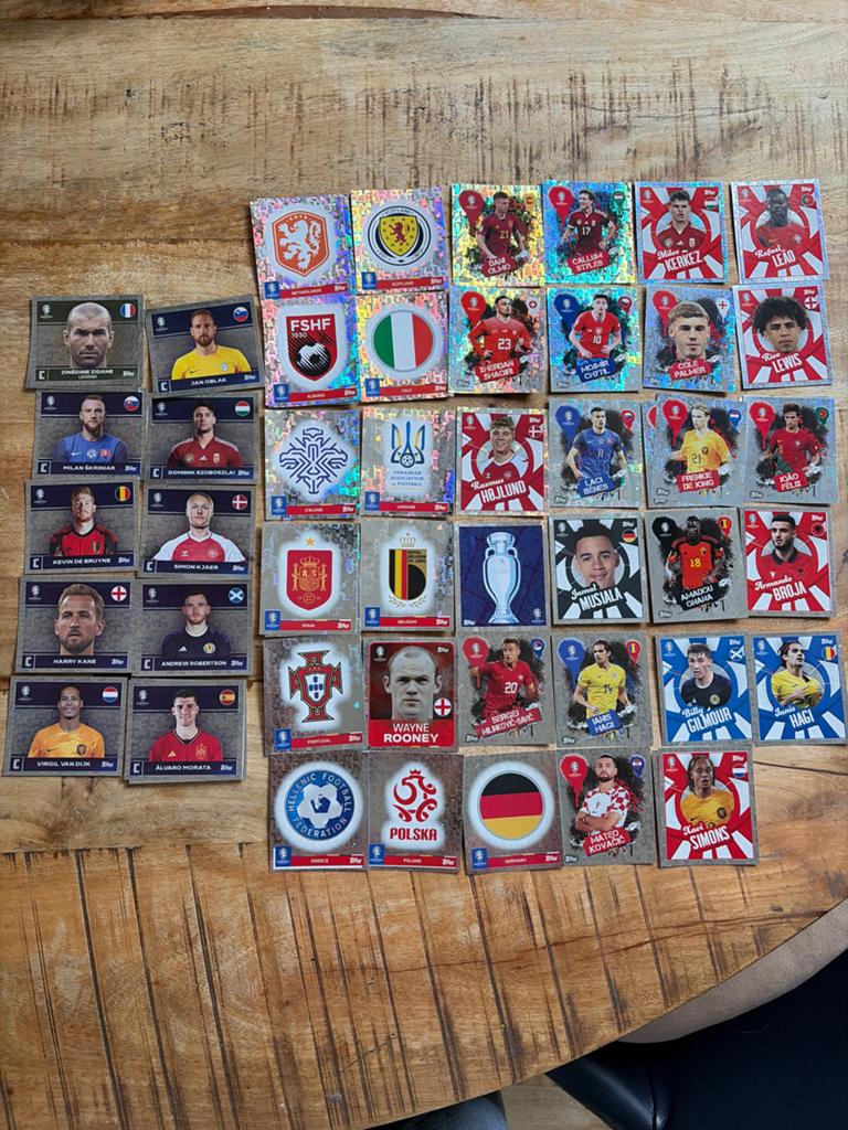 Topps Euro 2024 Parallel Achtergrond Stickers - Losse Verkoo, Ophalen of Verzenden, Zo goed als nieuw