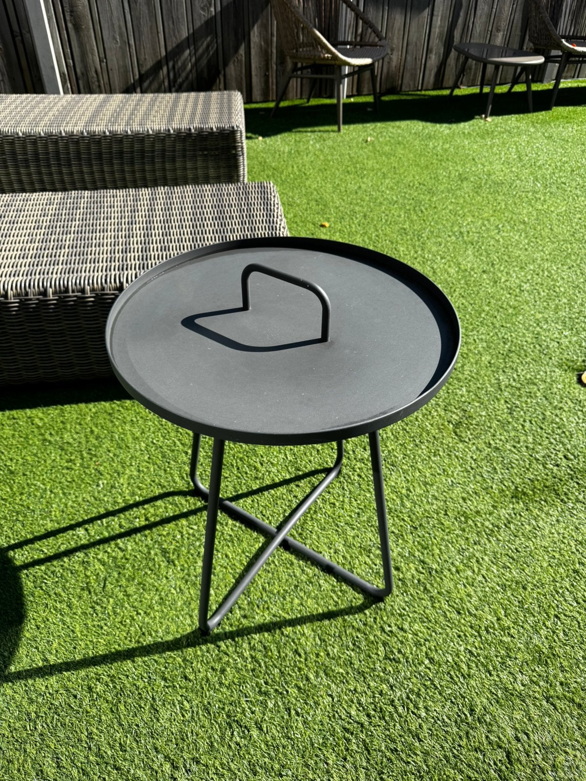 Bijzettafel 50 cm diameter hoogte 57 cm, Ophalen, Gebruikt, Rond, Aluminium