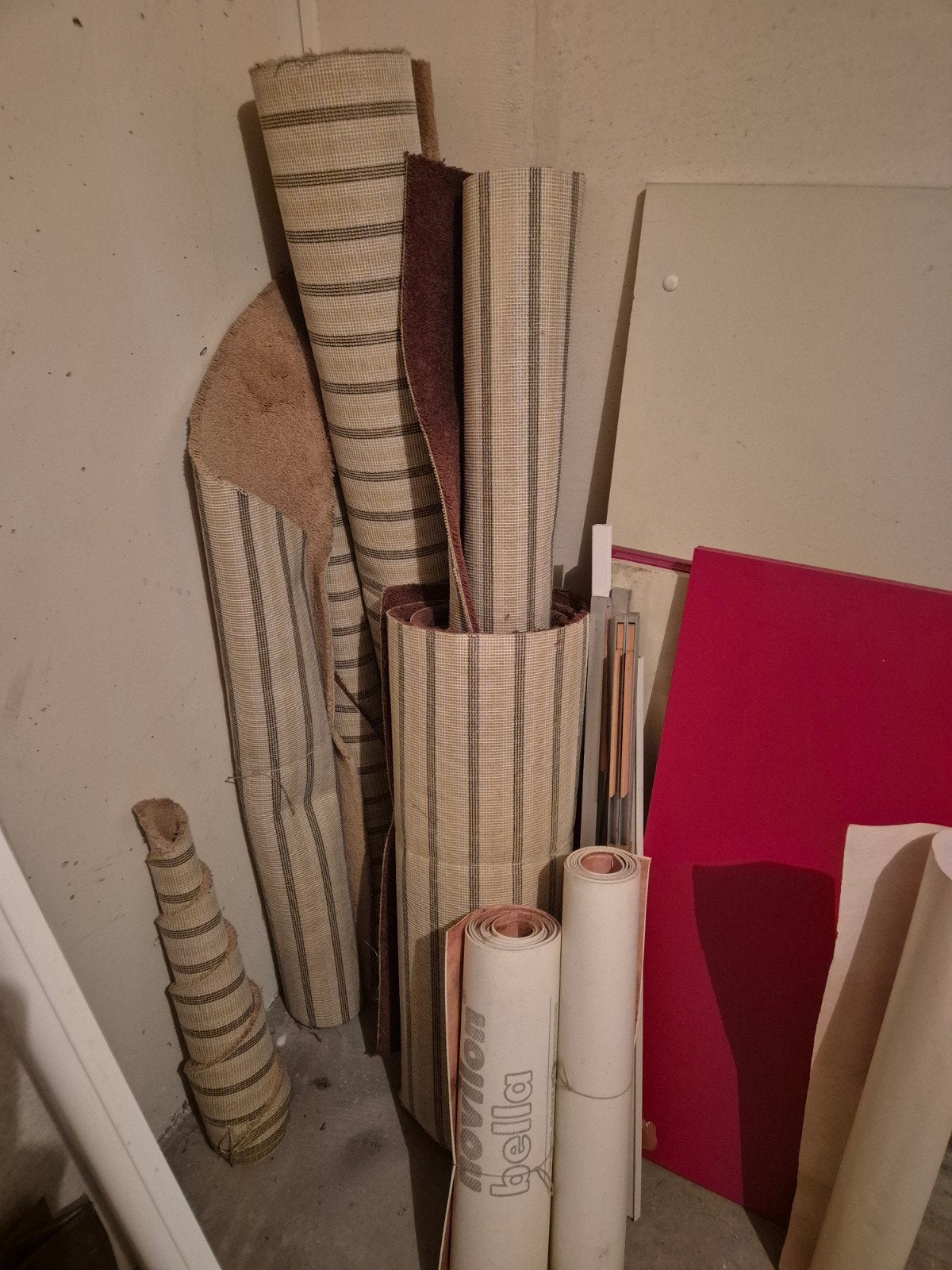 Tapijt, vinyl, behang - gratis afhalen - zsm - alleen overda, Ophalen, Nieuw