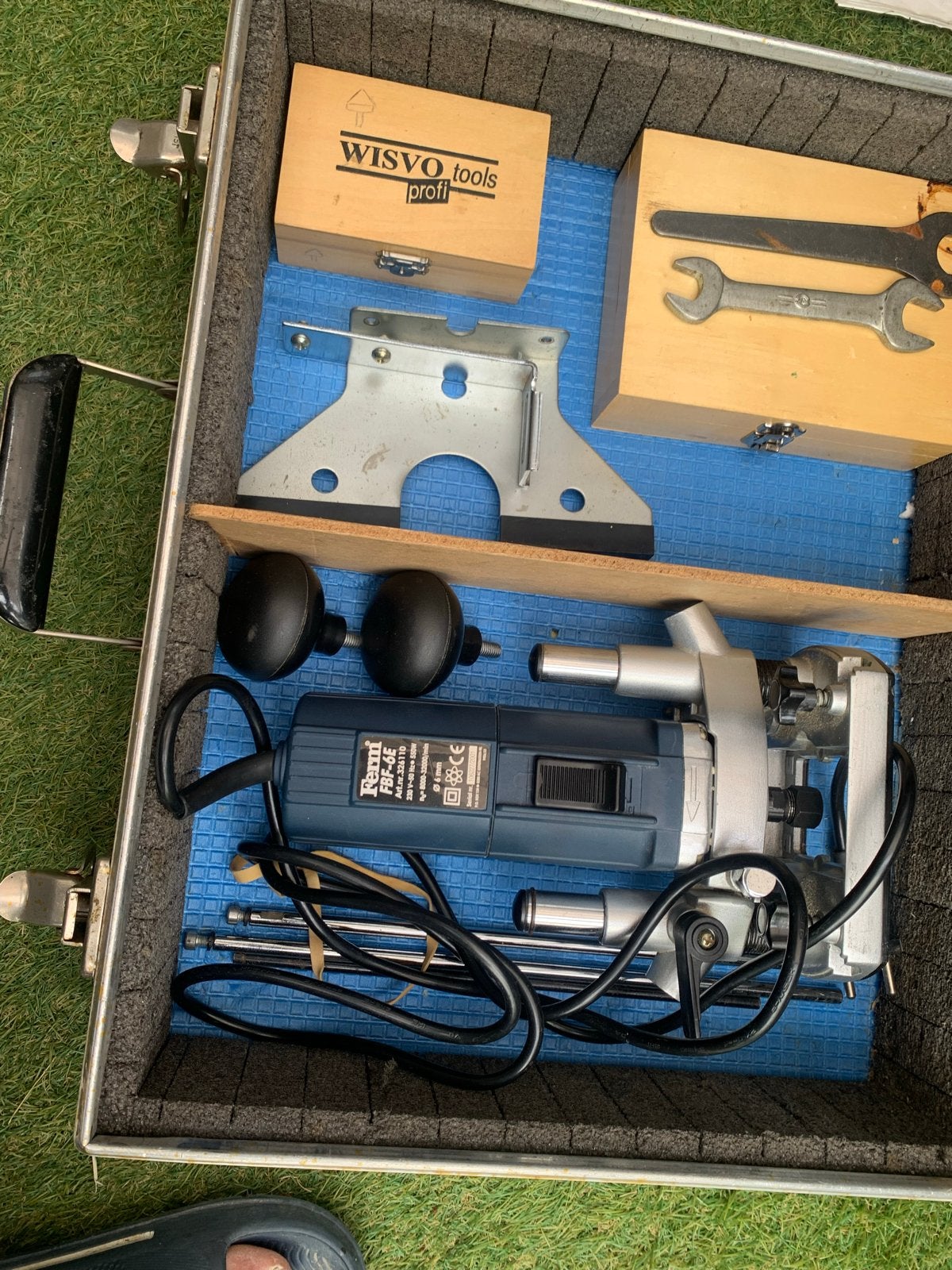 Ferm Bovenfrees FBF-6E zo goed als nieuw met toebehoren, Doe-het-zelf en Verbouw, Gereedschap | Freesmachines, Ophalen, Zo goed als nieuw