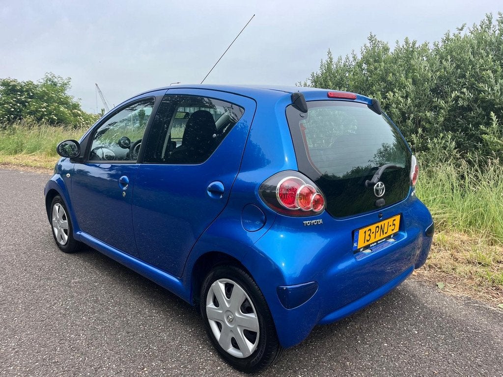 Toyota Aygo 1.0 | Airco | Navi | APK maart 2027, Auto's, Voorwielaandrijving, Euro 5, Gebruikt, 68 pk