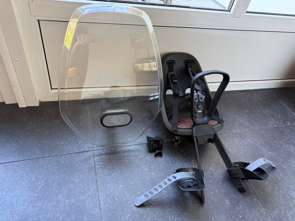 Thule fiets stoeltje met windscherm, Ophalen, Gebruikt, Voorzitje, Voetsteuntjes