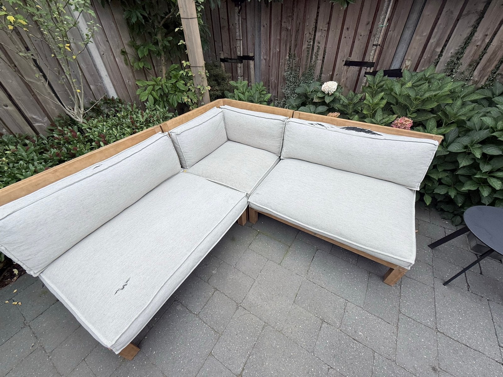 Gratis af te halen, Houten hoek loungeset met kussens, Ophalen, Gebruikt, 6 zitplaatsen, Loungeset