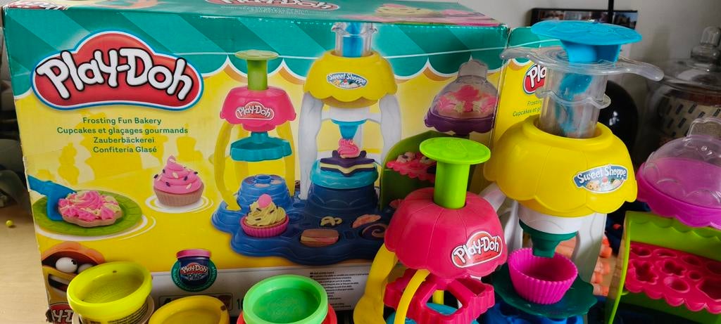 Grote Play-Doh set: Pizzabakker & Cupcake Fabriek, Ophalen of Verzenden, Gebruikt, Knutselen