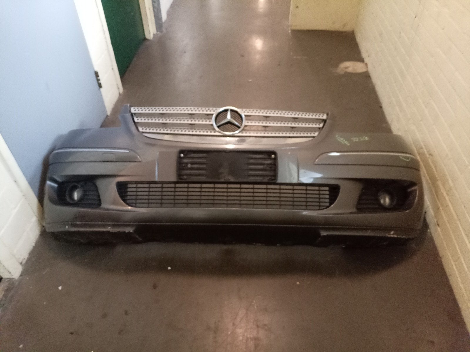 Bumper voor MERCEDES-BENZ A-CLASS (W169) A 150 (169.031, 169, Auto-onderdelen, Ophalen, Gebruikt, Voor, Mercedes-Benz