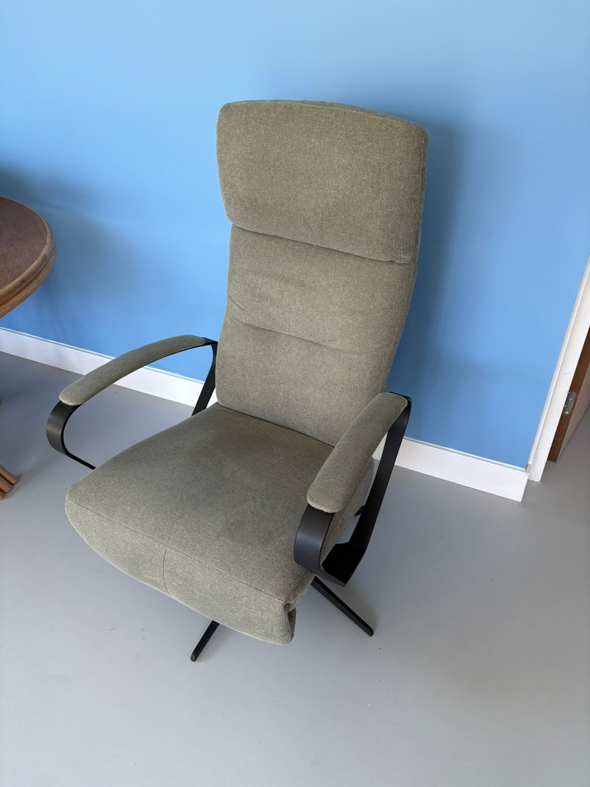 Relax Fauteuil op Accu, Huis en Inrichting, Fauteuils, Ophalen, Zo goed als nieuw, Stof, 50 tot 75 cm