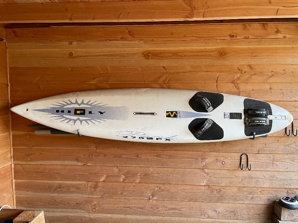 Surfset: plank, mast, giek en 2 zeilen, Ophalen, 250 tot 300 cm, Met vin(nen), Complete set