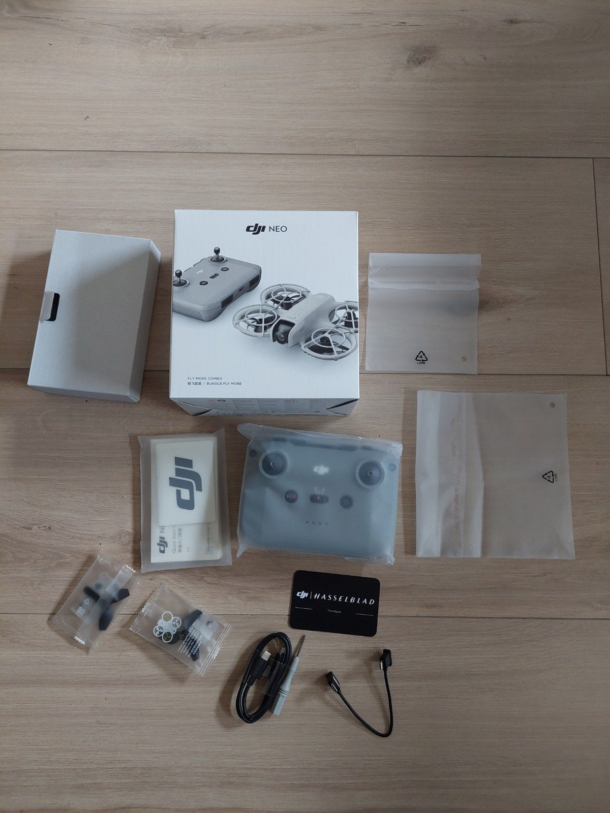 DJI Neo Fly More Combo, Ophalen of Verzenden, Zo goed als nieuw
