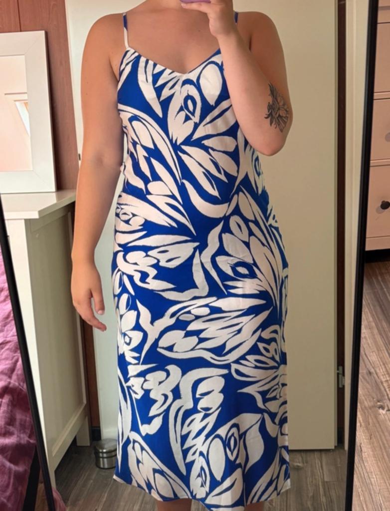 Primark Maxi Jurk Blauw Wit Bloemenprint Maat M, Maat 38/40 (M), Blauw, Ophalen of Verzenden, Zo goed als nieuw