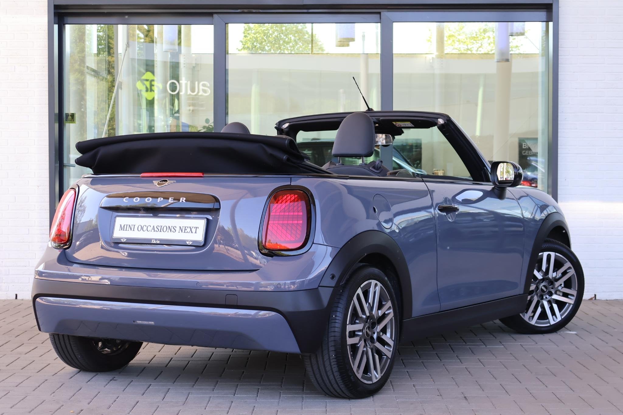 MINI Cabrio Cooper C | Pakket M | Head-Up Display | Stoel- e, Auto's, Mini, 1998 cc, 15 km/l, Gebruikt, 4 stoelen