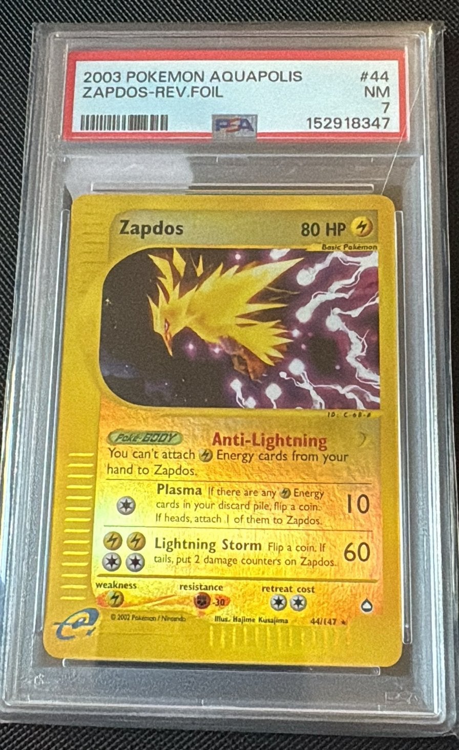 2003 Pokémon Aquapolis Zapdos Reverse Foil PSA 7, Ophalen of Verzenden, Zo goed als nieuw, Losse kaart, Foil