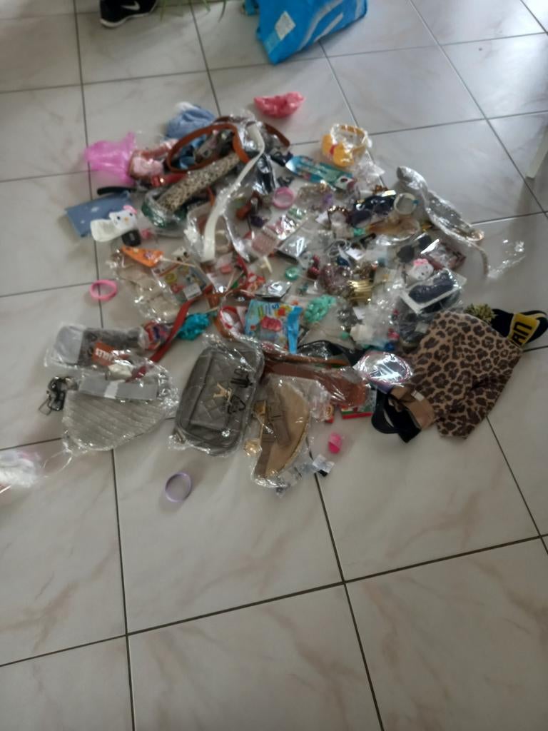 Grote partij diverse accessoires en tassen, Ophalen, Nieuw
