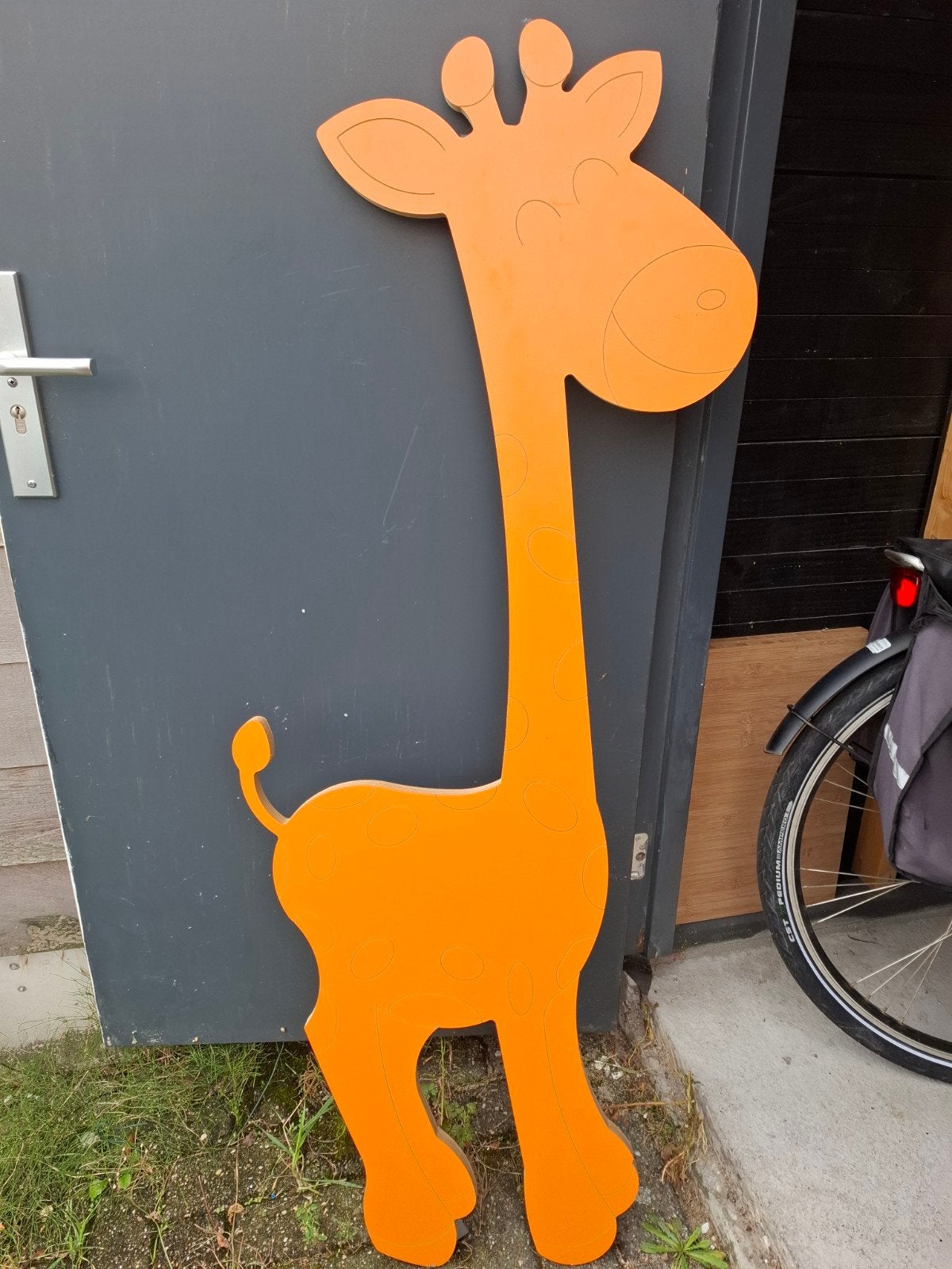 Decoratieve houten giraffe - Oranje, Ophalen of Verzenden, Nieuw, Oranje, Hout