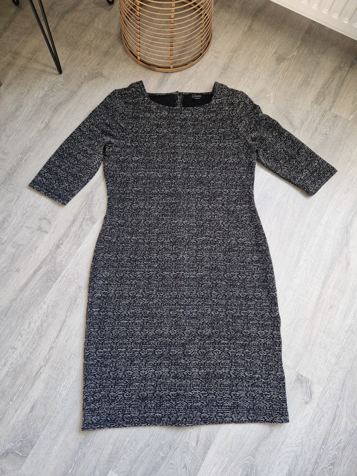 Yessica jurk zwart/wit maat M, Maat 38/40 (M), Ophalen of Verzenden, Zo goed als nieuw, Knielengte
