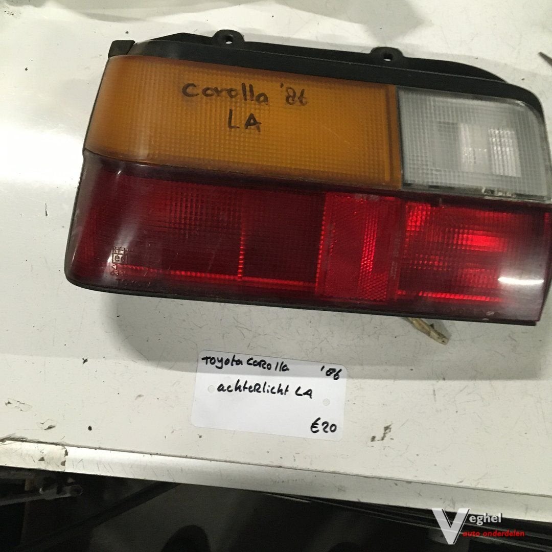 Toyota Carolla 1986 Achterlicht Linksachter of Rechtsachter, Gebruikt, -, -, Ophalen of Verzenden
