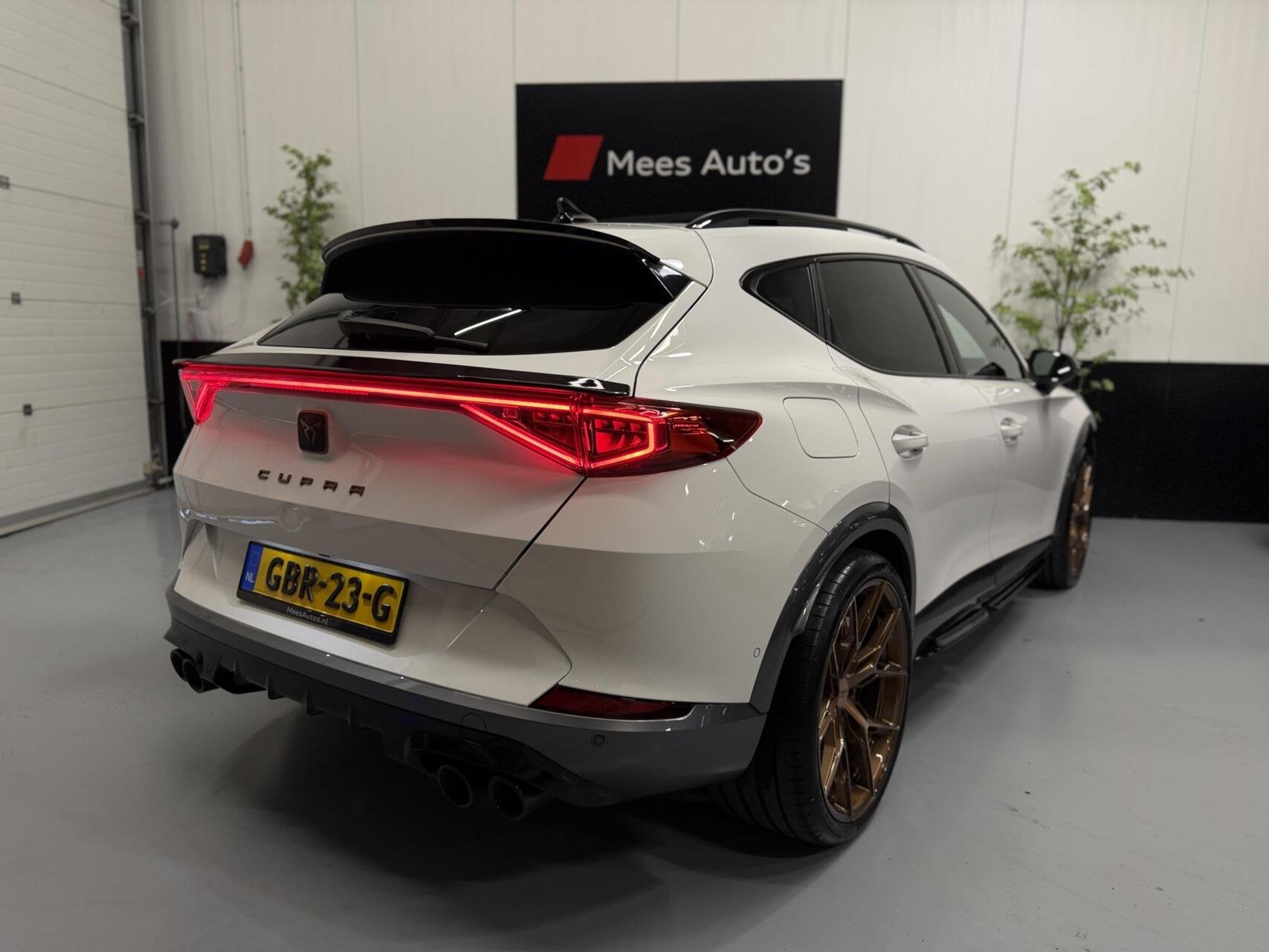 CUPRA Formentor VZ 2.0 TSI 4DRIVE 460PK|Pano|Leer|Custom|20", Auto's, Automaat, 4 cilinders, Wit, Leder