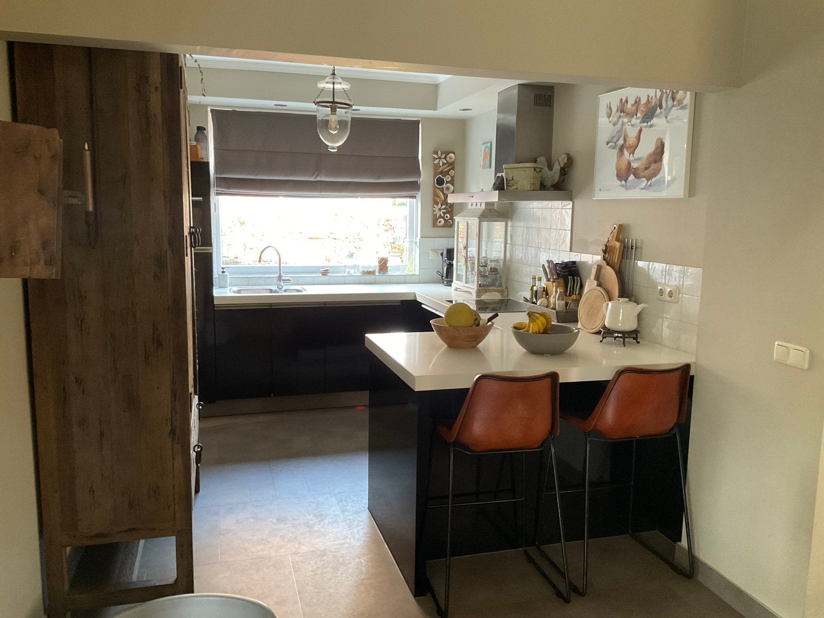 Mooie zwart-witte keuken, Huis en Inrichting, Keuken | Complete keukens, Ophalen, Zwart, Hoekkeuken, Hoogglans of Gelakt