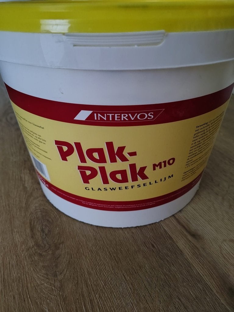 Gratis af te halen: Intervos Plak-Plak M10 glasweefsellijm, 5 tot 10 liter, Ophalen, Nieuw, Wit
