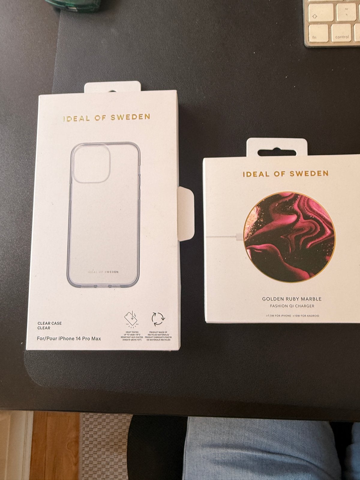 Ideal of Sweden iPhone 14 Pro Max hoesje en Qi oplader, Verzenden, Nieuw, Bescherming, Apple