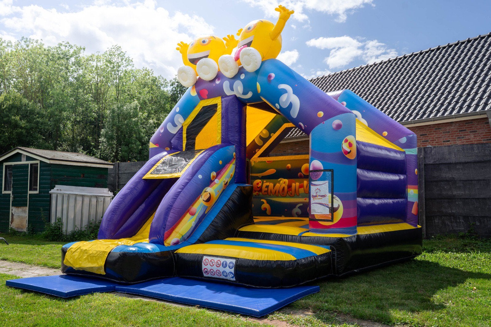 Emoij springkussen te huur, Verzenden, Zo goed als nieuw