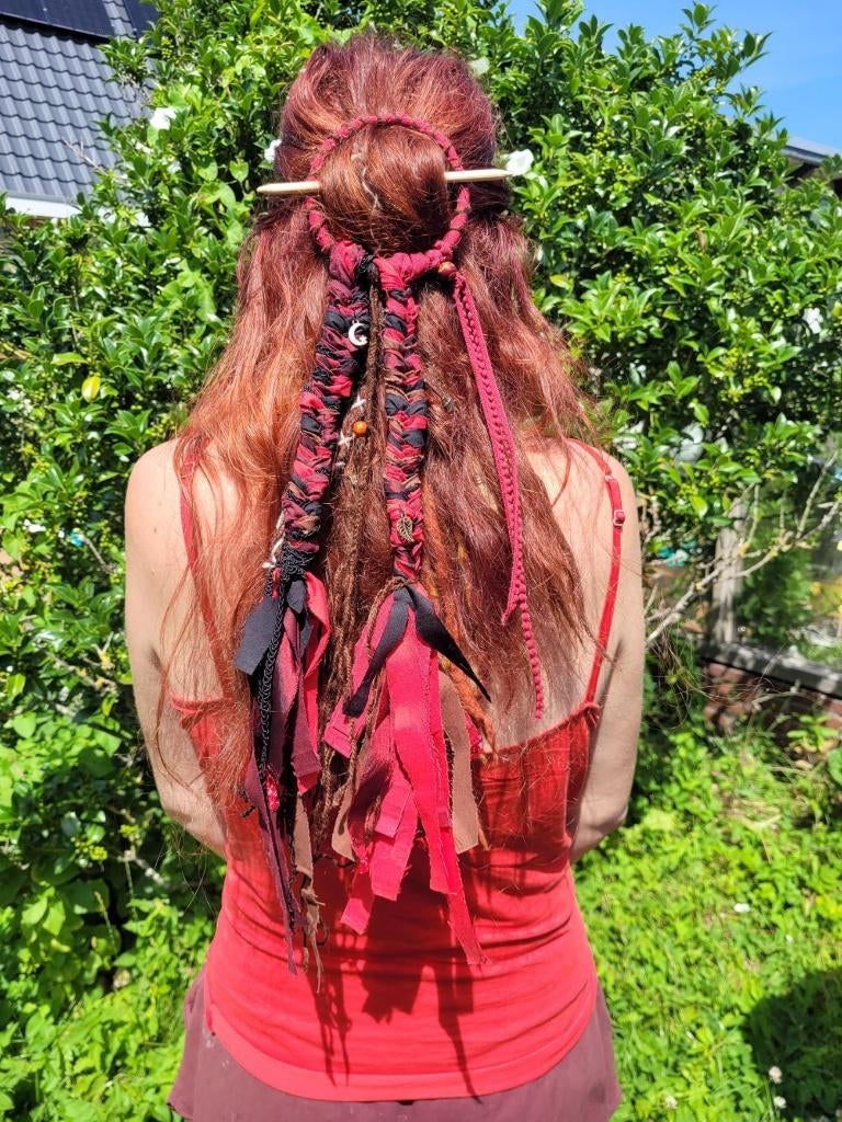 Rood zwarte dreadring / haarspeld / haarversiering, Haarspeld, ., Nieuw, Ophalen of Verzenden