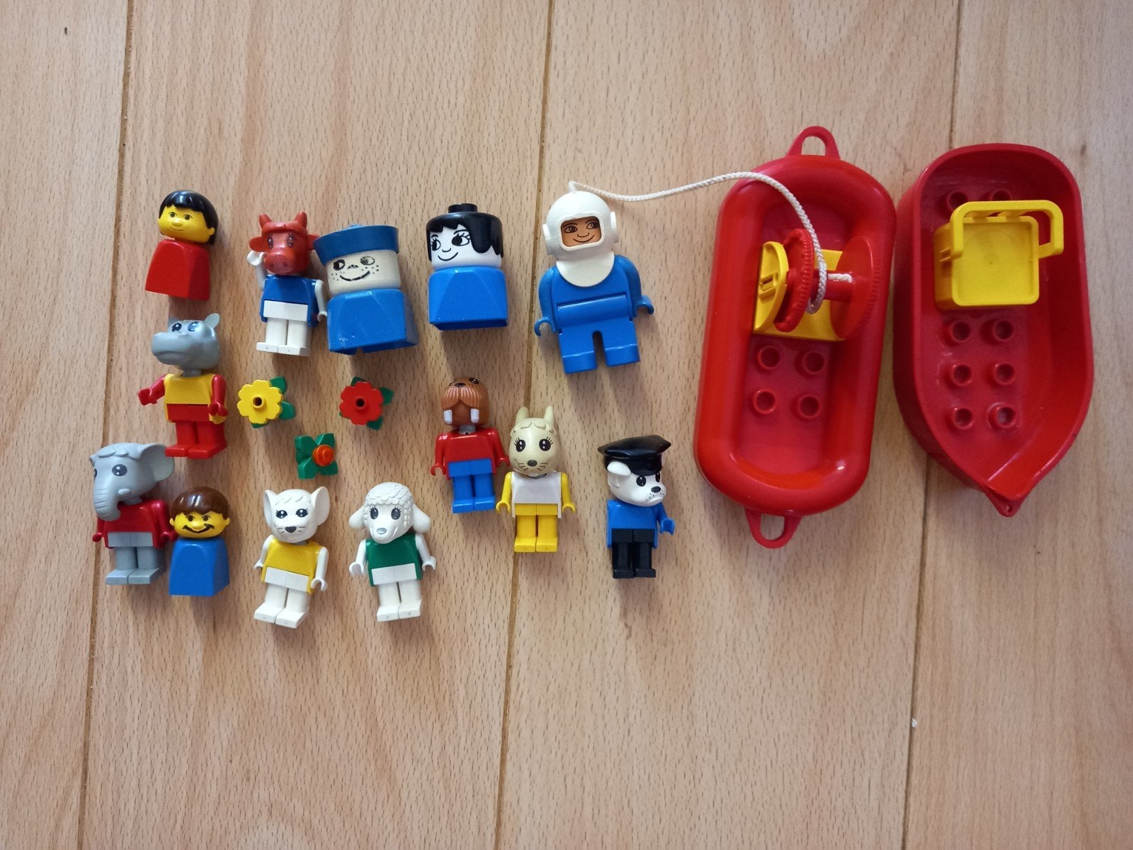 Vintage  Lego set met boten, poppetjes en dieren, Inclusief minifiguren, Gebruikt, Ophalen of Verzenden, Duplo