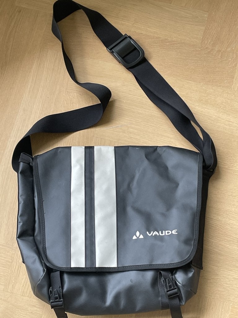 Vaude computer schouder tas, Ophalen, 20 tot 30 cm, Zwart, Minder dan 40 cm