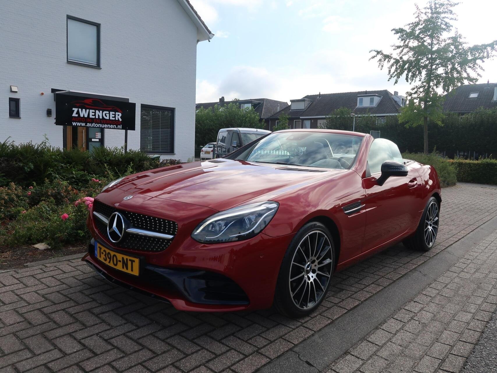 Mercedes SLC 200 Aut AMG-NIGHT|PANORAMADAK|CAMERA|AIRSCARF|P, Auto's, Mercedes-Benz, Automaat, Gebruikt, 4 cilinders, Cabriolet