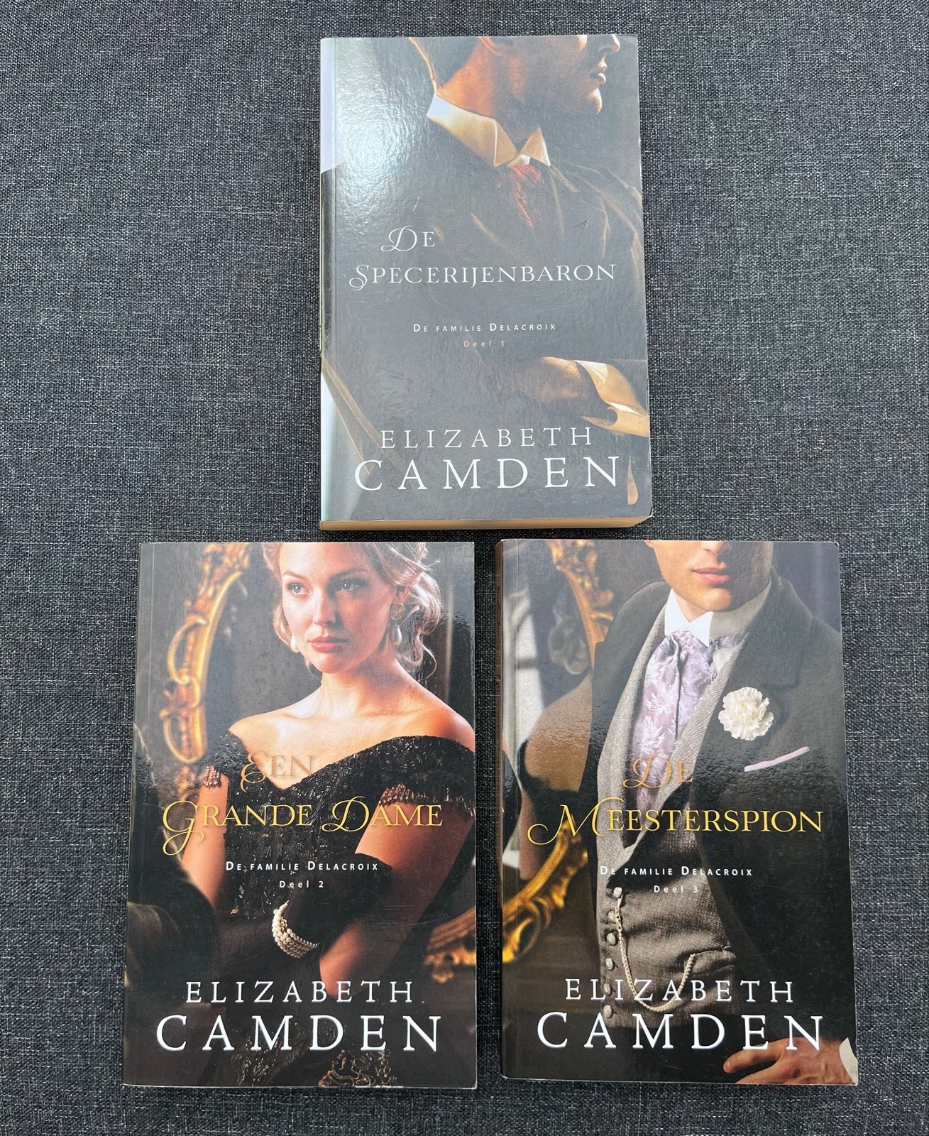 De Familie Delacroix trilogie - Elizabeth Camden, Ophalen of Verzenden, Zo goed als nieuw