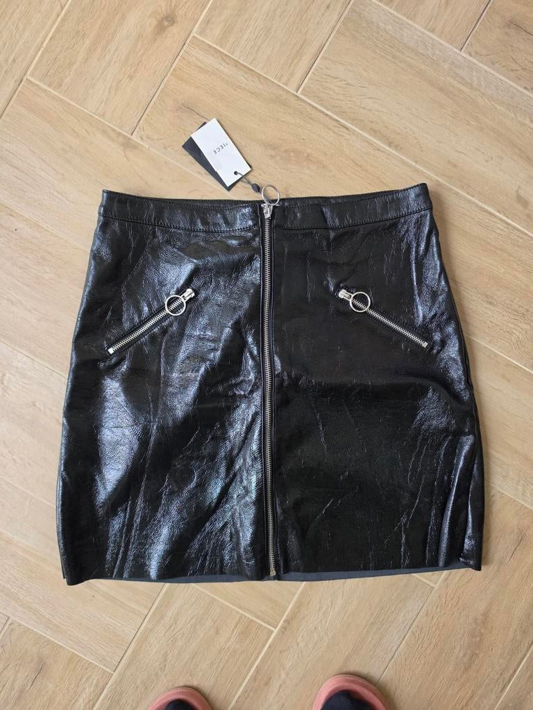 Pieces lak look Rokje maat L met kaartje nieuw, Zwart, Maat 42/44 (L), Nieuw, Ophalen of Verzenden