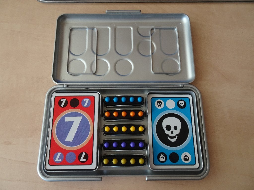 Hasbro Super 5 kaartspel, gezelschapsspel, reisspel, Vijf spelers of meer, Ophalen, Zo goed als nieuw, Hasbro