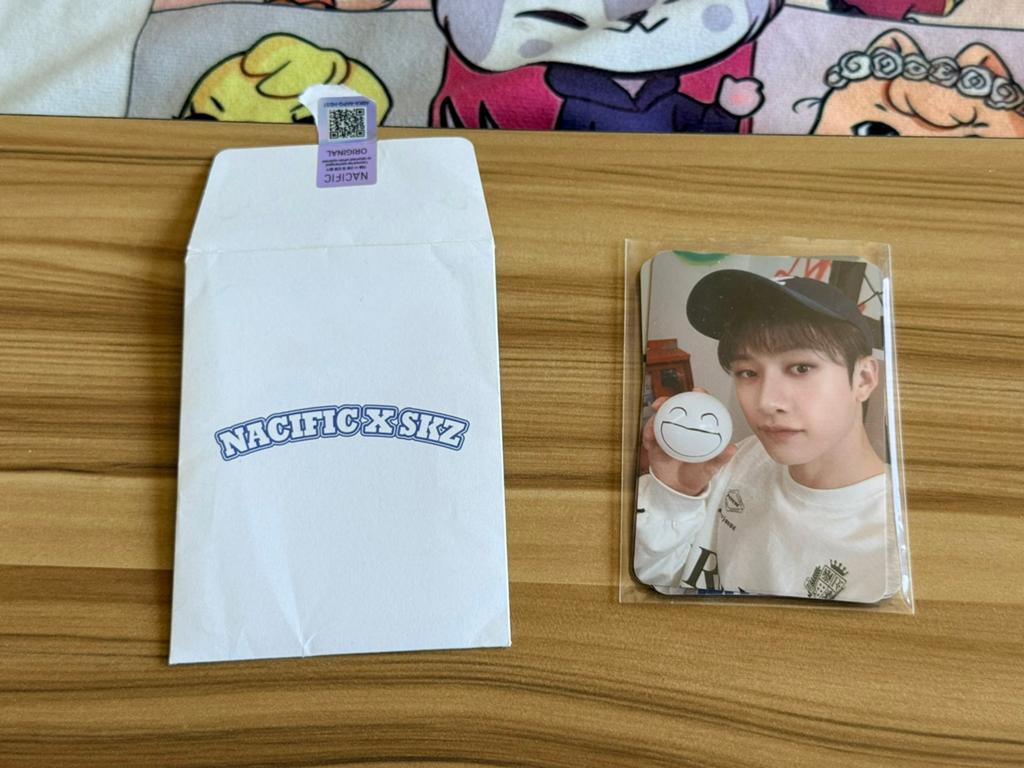 Stray Kids x Nacific photo cards, Ophalen of Verzenden, Zo goed als nieuw, Foto of Kaart