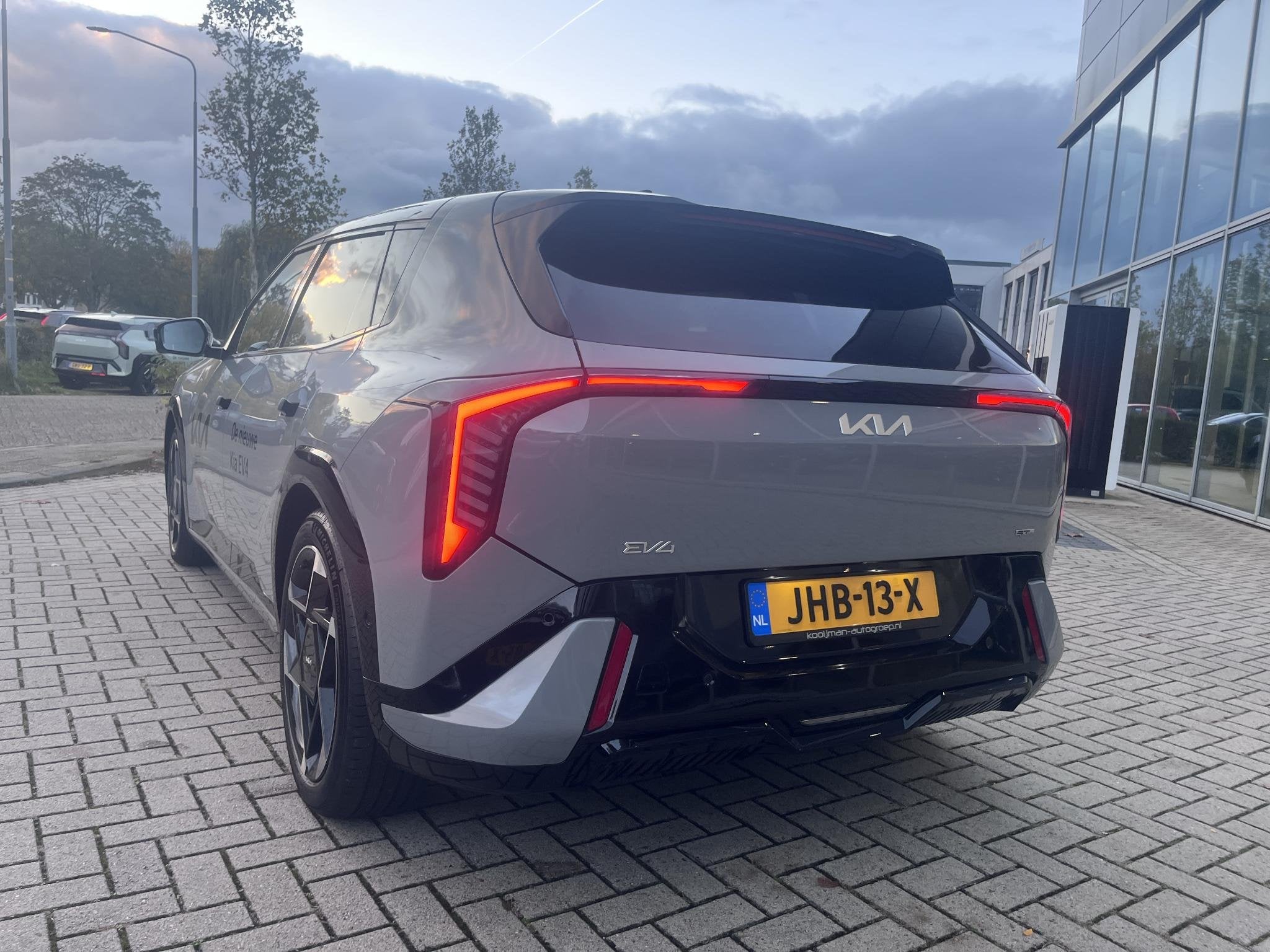 Kia EV4 GT-PlusLine 81.4 kWh Bel ons voor een scherpe offert, Auto's, 81 kWh, Origineel Nederlands, 584 km, 204 pk