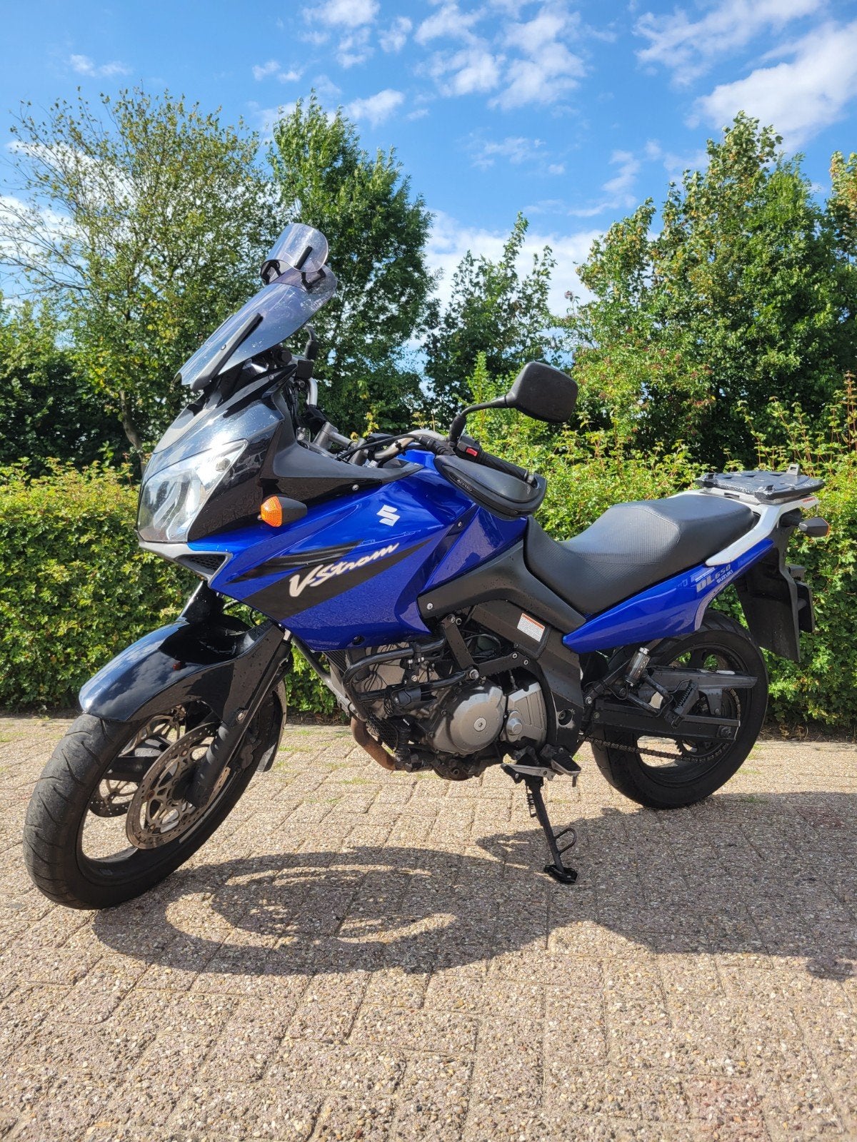 Suzuki V-Strom 650, Ophalen