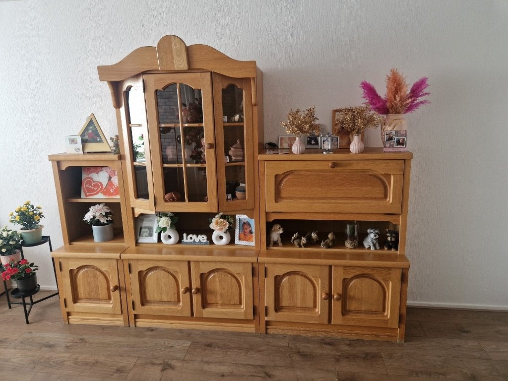 Klassiek licht eiken modulair wandmeubel met vitrinekast, Ophalen, 250 tot 300 cm, Gebruikt, Met deur(en)