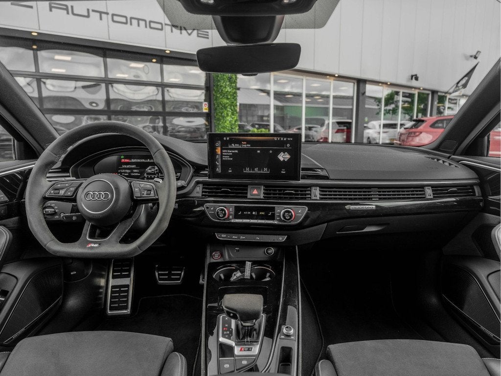 Audi RS4 2.9 TFSI 450PK Quattro | RS Dynamic | B&O Sound | S, Auto's, Audi, Automaat, Zwart, 451 pk, Origineel Nederlands